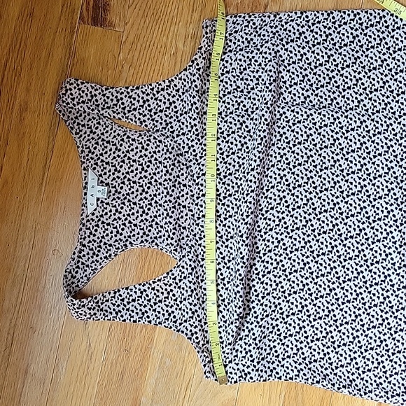 CAbi Sleeveless Blouse - Picture 4 of 8